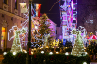 foto Delicii si traditii de iarna: un tur al Targului de Craciun din Craiova