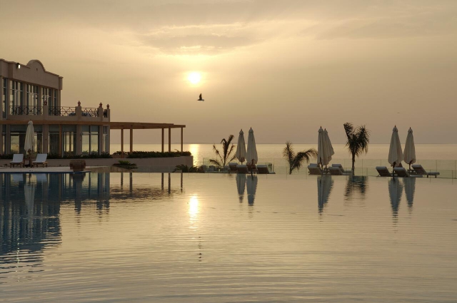 SHARM EL SHEIKH Deals - Cleopatra Luxury Resort 5***** ALL INCLUSIVEsi alte Oferte Charter din Bucuresti, TAXE INCLUSE!