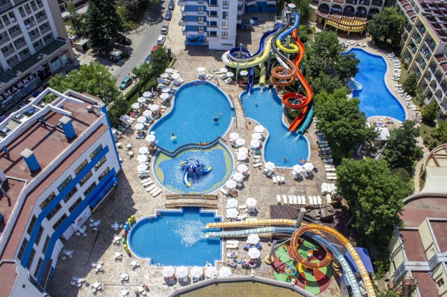  PASTE BULGARIA  SUNNY BEACH HOTEL KUBAN 4* TRANSPORT AUTOCAR PLECARE IN 3 MAI ALL INCLUSIVE PRET 220 EURO / PERSOANA