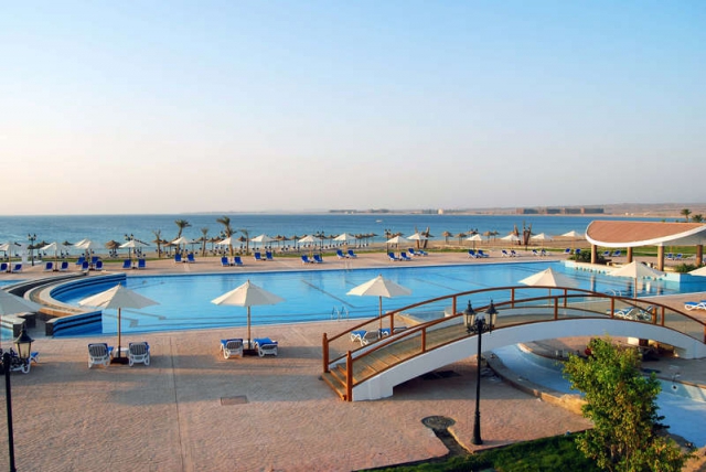 Sejur in Hurghada: 625 euro cazare 7 nopti cu Ultra All inclusive+ transport avion+ toate taxele 