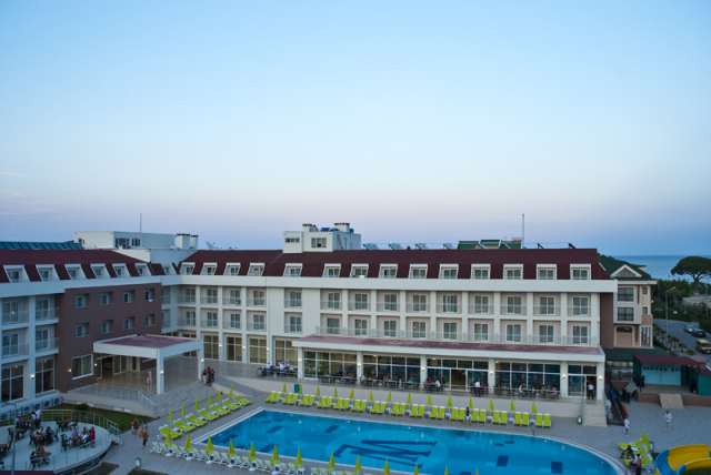 O saptamana la plaja in Turcia la doar 284 euro, avion din Cluj!!! WHITE LILYUM HOTEL 5*