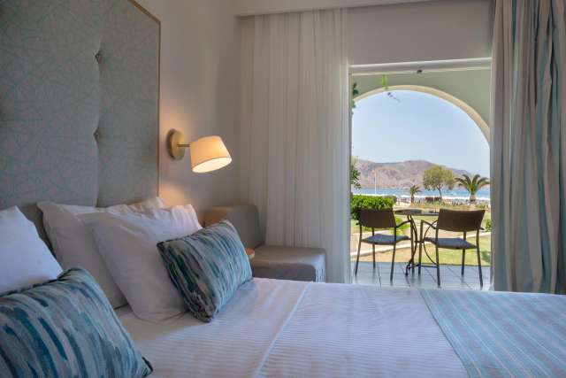 Last Minute Creta Chaia, Hotel PILOT BEACH RESORT &amp; SPA 5*, demipensiune , zbor direct si taxe incluse 1419 euro/persoana 