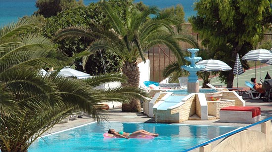 RODOS HOTEL  Nirvana Beach 3* HB  AVION SI TAXE INCLUSE TARIF 477 EUR