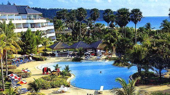 Thavorn Palm Beach Resort (karon Beach)