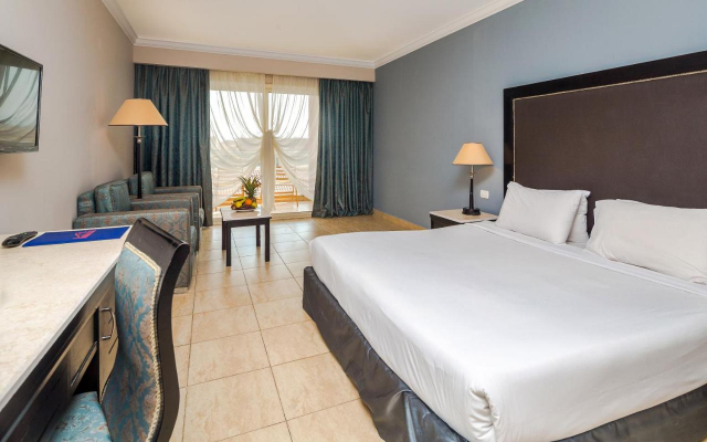 HURGHADA HOTEL  Hawaii Caesar Palace Hotel and Aqua Park 5*   AI AVION SI TAXE INCLUSE TARIF 399 EUR