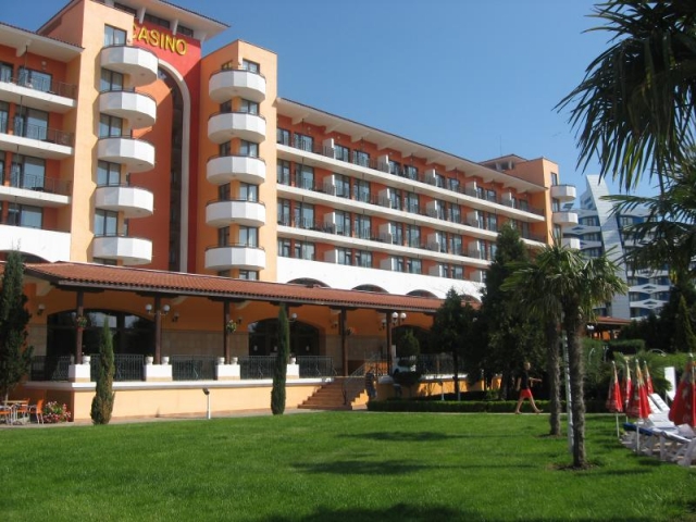 SUPER OFERTA LITORAL BULGARIA SUNNY BEACH, HOTEL HRIZANTEMA4*, CAZARE 7 NOPTI CU ALL INCLUSIVE 320 EURO/PERSOANA