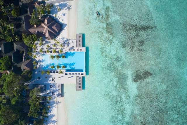 LUX    IN MALDIVE LA 5 ***** NAUTICA  ISLAND PENSIUNE COMPLETA  ZBOR  DIN OTOPENI  CU TAXE INCLUSE