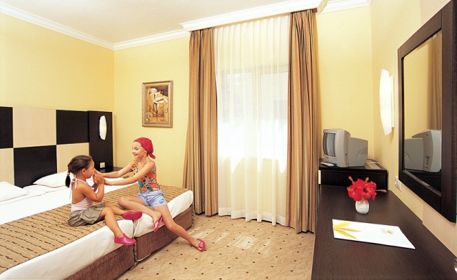 ANTALYA HOTEL AYDINBEY FAMOUS RESORT 5* UAI AVION SI TAXE INCLUSE TARIF 1060 EUR