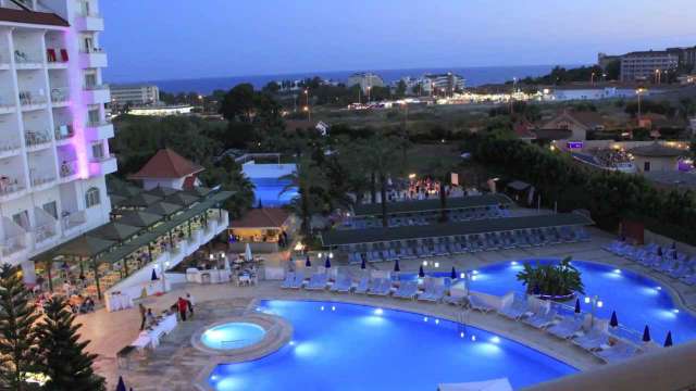 ANTALYA HOTEL SERENIS HOTEL 5*UAI AVION SI TAXE INCLUSE TARIF 340 EUR