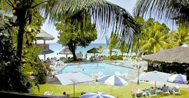 13.06. Zbor Bucuresti Seychelles, Mahe Coral Strand ,1369 euro /pers/sejur 7 nopti fara masa, taxe aeroport+transfer incluse