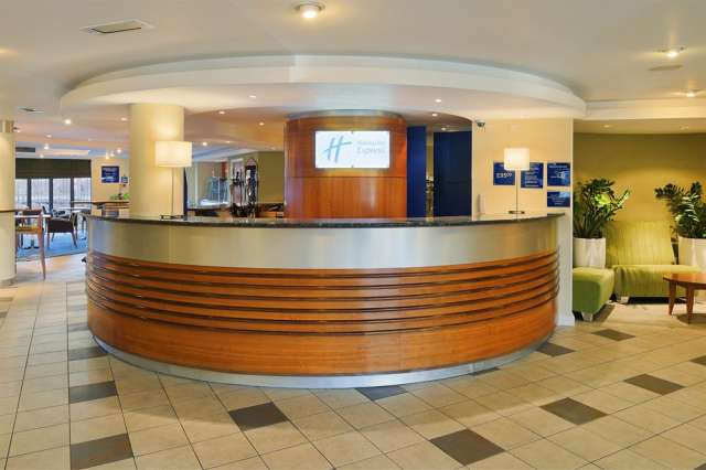  Holiday Inn Express Knowsley M57, Jct4