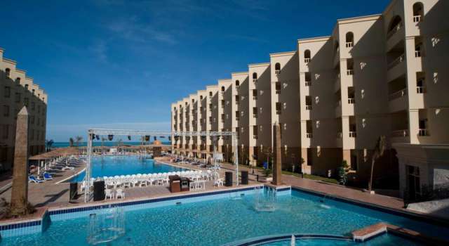 HURGHADA HOTEL  AMC ROYAL HOTEL 5*   AI AVION SI TAXE INCLUSE TARIF 481 EUR