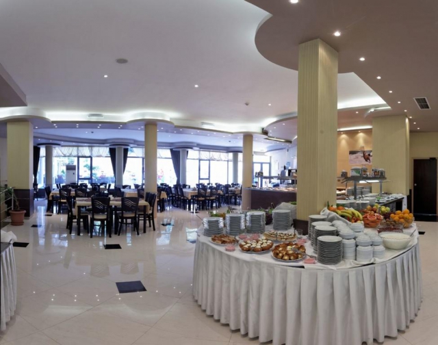 ! Mai si Paste in Bulgaria Nisipurile de Aur Hotel Royal 4* All Inclusive 209 Euro/persoana
