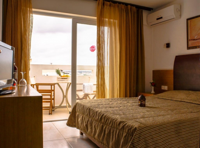 CRETA HOTEL  MEDITERRANEO HOTEL 4*AI AVION SI TAXE INCLUSE TARIF 584 EUR