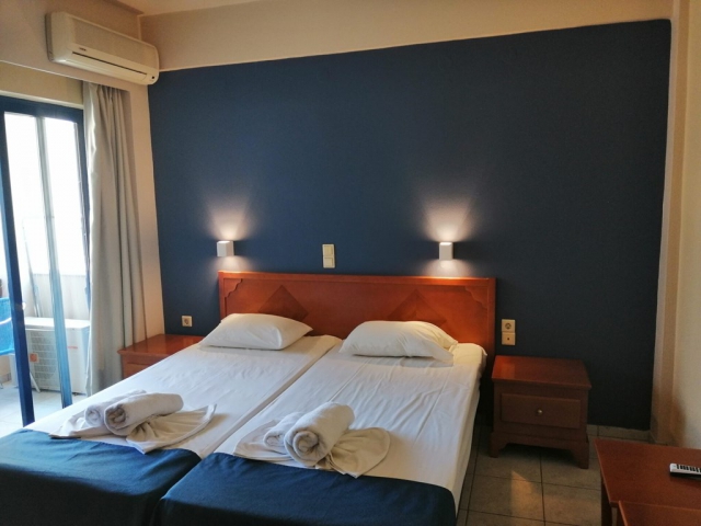 CRETA HOTEL ELENI BEACH  AVION SI TAXE INCLUSE TARIF 342 EUR