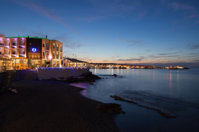 Sejur in Creta: 340 euro cazare 7 nopti cu mic dejun+ transport avion+ toate taxele 