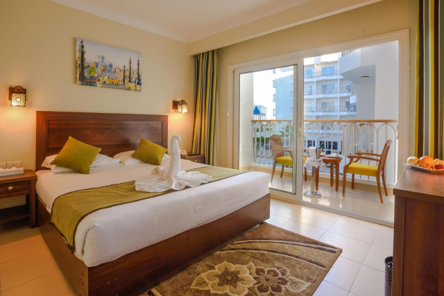 HURGHADA HOTEL   Royal Star Beach Resort 4*AI AVION SI TAXE INCLUSE TARIF 456 EUR