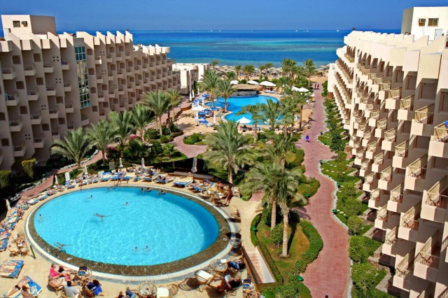  O saptamana la plaja in Egipt la doar 498 euro, avion din Sibiu !!! Hotel Sea Star Beau Rivage 5*
