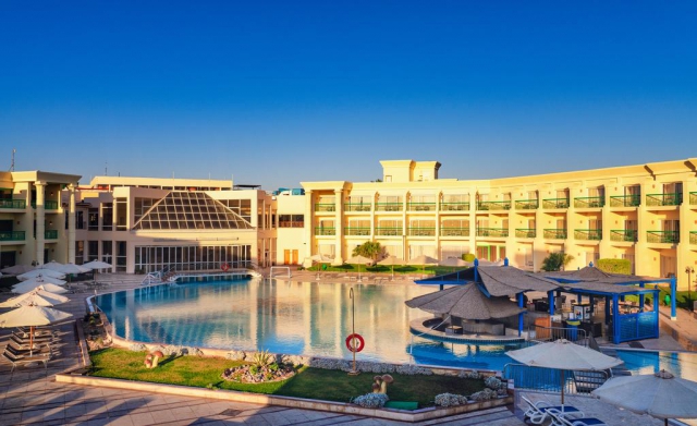 Sejur in Hurghada: 550 euro cazare 7 nopti cu All inclusive+ transport avion+ toate taxele  