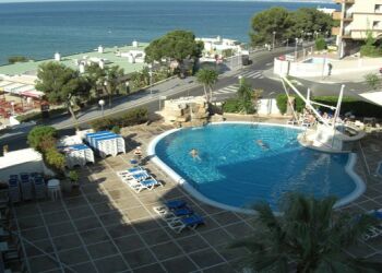  Ultimele locuri!!! Sejur la plaja in Costa Dorada la doar 648 euro, avion din Bucuresti, Salou Park Resort 4* demipensiune