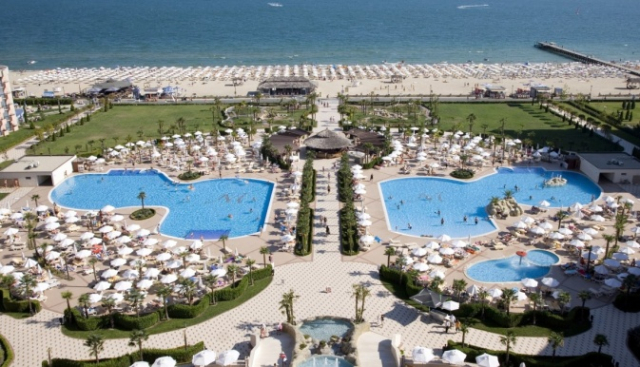 Vacanta de Rusalii la Majestic Beach Resort 4*/All Inclusive + 1 copil pana la 12ani de la 415€/loc in DBL