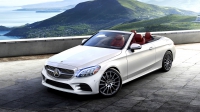 foto Rent a Car. Top 3 locuri de vizitat cu un Mercedes-Benz inchiriat