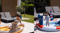 foto Cum alegi dimensiunea ideala pentru piscina gonflabila a copilului tau? Sfaturi practice in functie de spatiul disponibil si numarul de copii