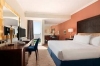  Hilton Abu Dhabi