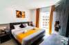  Shoreline Hotel