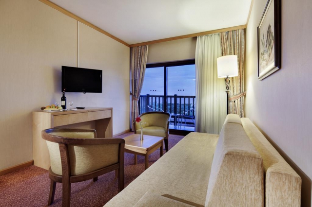 Ultra Last Minute Paste in Antalya, Alba Resort 5* Side, all inclusive, zbor direct si taxe incluse, 609 euro