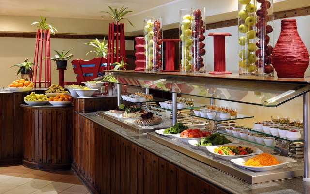 LAST MINUTE SHARM EL SHEIKH HOTEL Naama Bay Promenade Beach Resort 5* AI AVION SI TAXE INCLUSE TARIF 816 EURO
