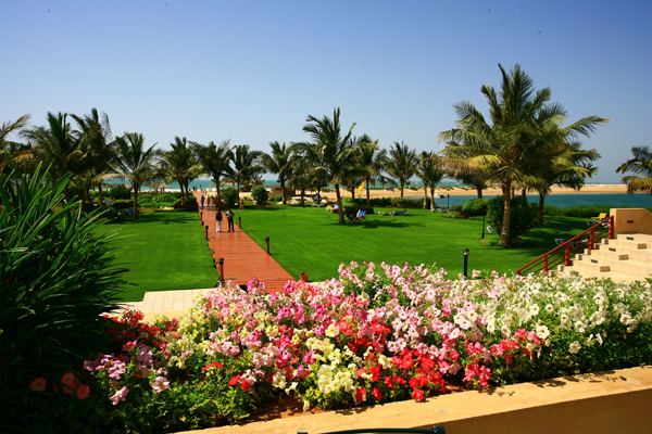  Al Hamra Fort & Beach Resort