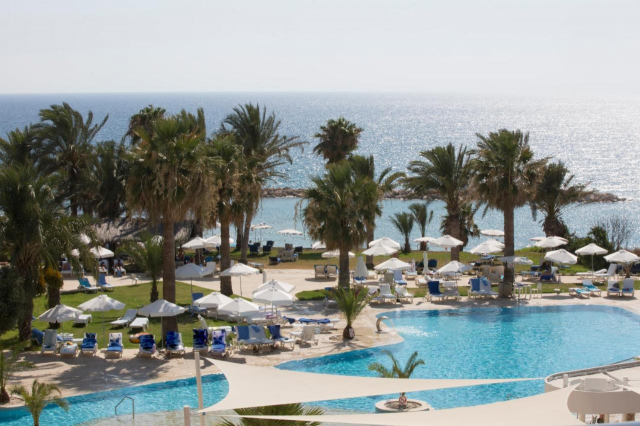  O saptamana la plaja in Paphos la doar 547 euro, avion din Bucuresti!!! Venus Beach Hotel  5*