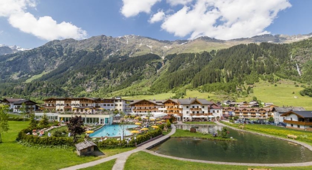  HOTEL SCHNEEBERG - FAMILY RESORT & SPA