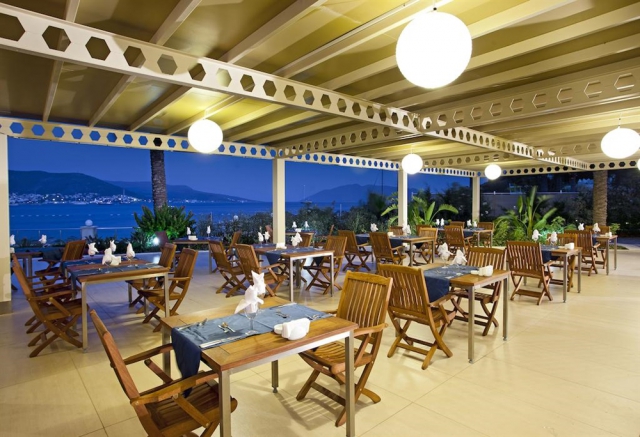  Salmakis Resort Spa