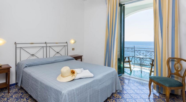 City Break Amalfi oferta 3 nopti mic dejun 265 euro! 