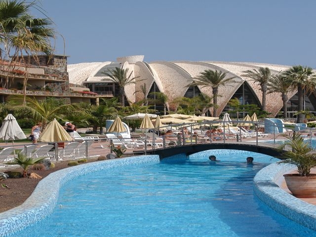 ULTRA LAST MINUTE INSULELE CANARE 5*****H10 MELONERAS DEMIPENSIUNE ZBOR DIRECT DIN OTOPENI CU TAXE INCLUSE