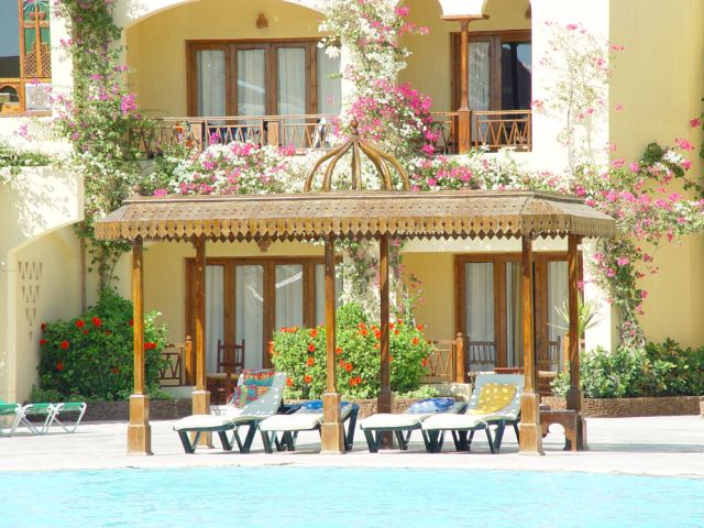 HURGHADA HOTEL SUNNY DAYS PALMA DE MIRETTE RESORT  4* AI AVION SI TAXE INCLUSE TARIF 355 EURO
