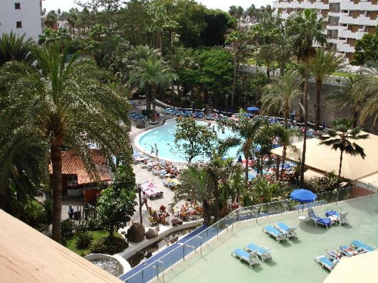 ULTRA LAST MINUTE INSULELE CANARE 4****DEMIPENSIUNE BARCELO ZBOR DIRECT DIN OTOPENI CU TAXE INCLUSE