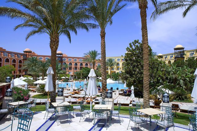 02.10 Zbor Cluj Napoca Egipt Hurghada, The Grand Resort all inclusive 527 euro/7 nopti/taxa aeroport incluse+transfer