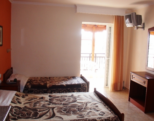 sejur Hotel Studio Manos oferte sejur hotelul Hotel Studio Manos