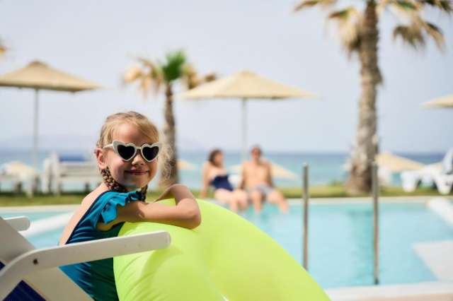 ULTRA LAST MINUTE INSULA CRETA 5*****ALL INCLUSIVE ARINA L BEACH ZBOR CHARTER CU TAXE INCLUSE