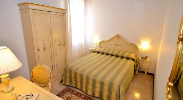 Super oferta Italia - Venzia &amp; Mestre, cu plecare din Cluj Napoca, sejur de 3 nopti / 4 zile (KCM)