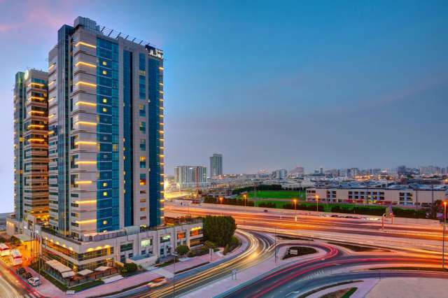 DUBAI HOTEL   Hotel Media Rotana  4* MIC DEJUN AVION SI TAXE INCLUSE TARIF 567 EUR