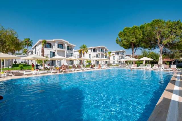  LAST MINUTE TURCIA HOTEL La Benata Hotel (ex. Benata Hotel) 5*  UAI AVION SI TAXE INCLUSE TARIF 631 EUR