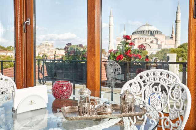 REVELION ISTANBUL, ZBOR TAROM DIN BUCURESTI, 4 NOPTI CU MIC DEJUN