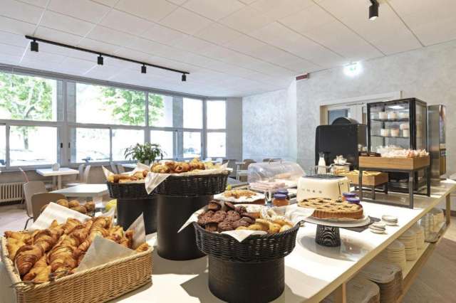 Weekend de 1 Mai la Como (Italia) -  B&amp;B HOTEL Como City Center - zbor din Oradea