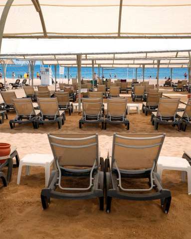  Q Ella Beach Hotel