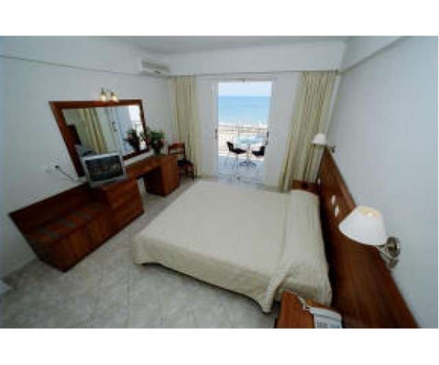 OFERTA LAST MINUTE GRECIA-ZAKYNTHOS CU PRET DE LA 560EURO/PERSOANA, PLECARE IN DATA DE 10.07.2025