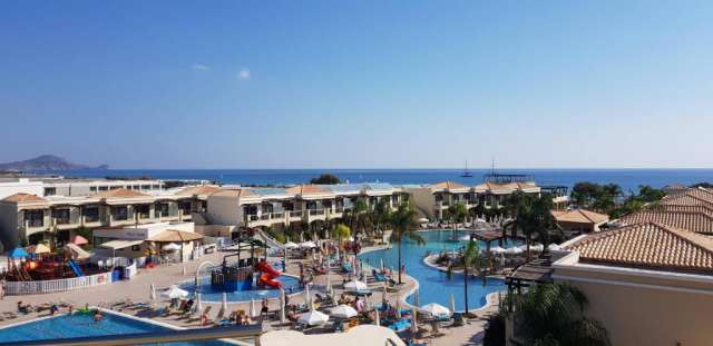 Vacanta de lux in Rhodos hotel cu servicii premium 7 nopti mic dejun si avion 1155 euro/persoana !